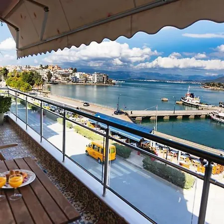 Debbies Διαμέρισμα Δίπλα Στο Νερό #2 ! Chalkís Exterior foto