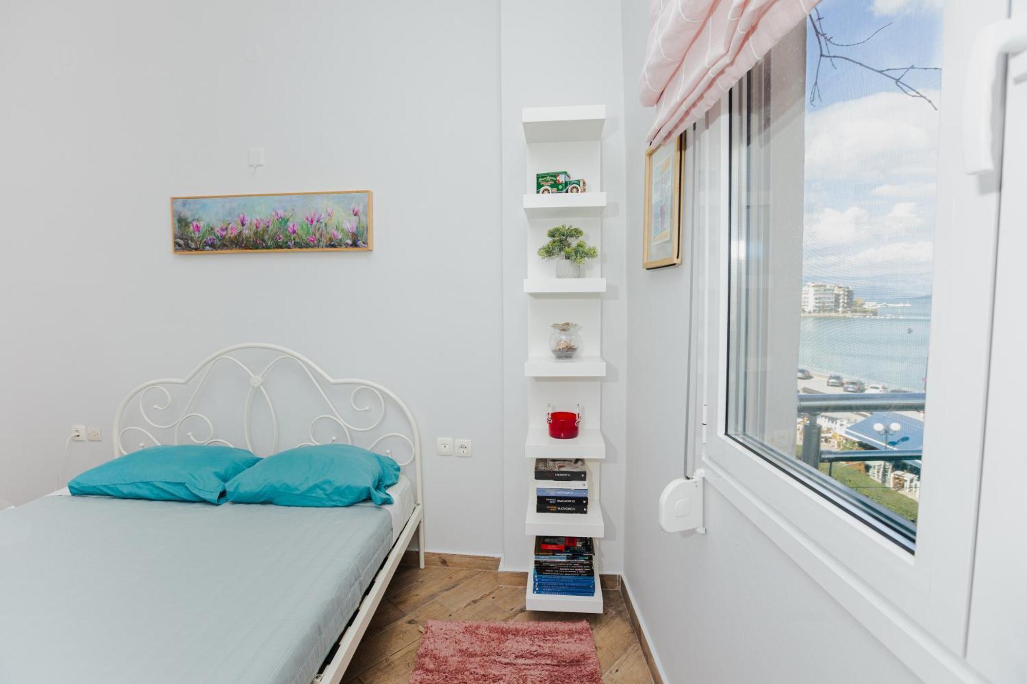 Debbies δίπλα στο νερό #2 ! Apartment *