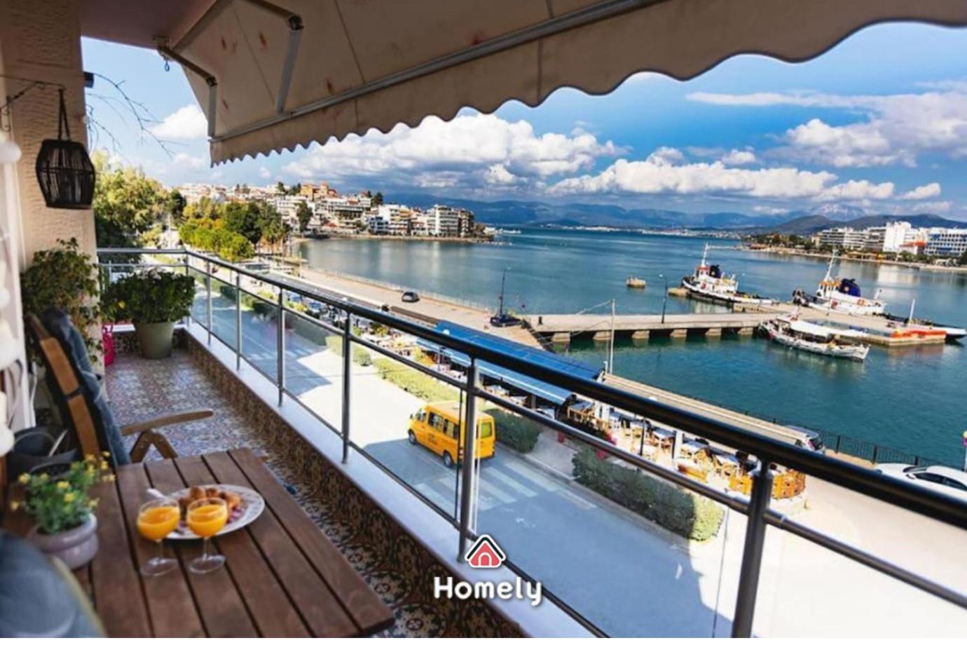 Debbies δίπλα στο νερό #2 ! Apartment